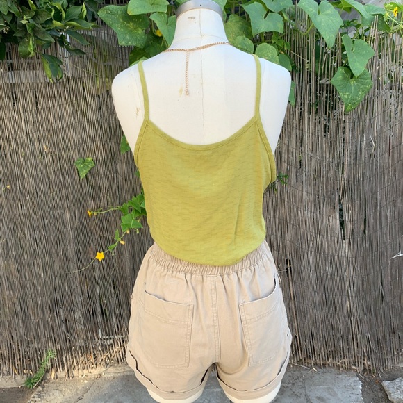 Green Top - Picture 6 of 6